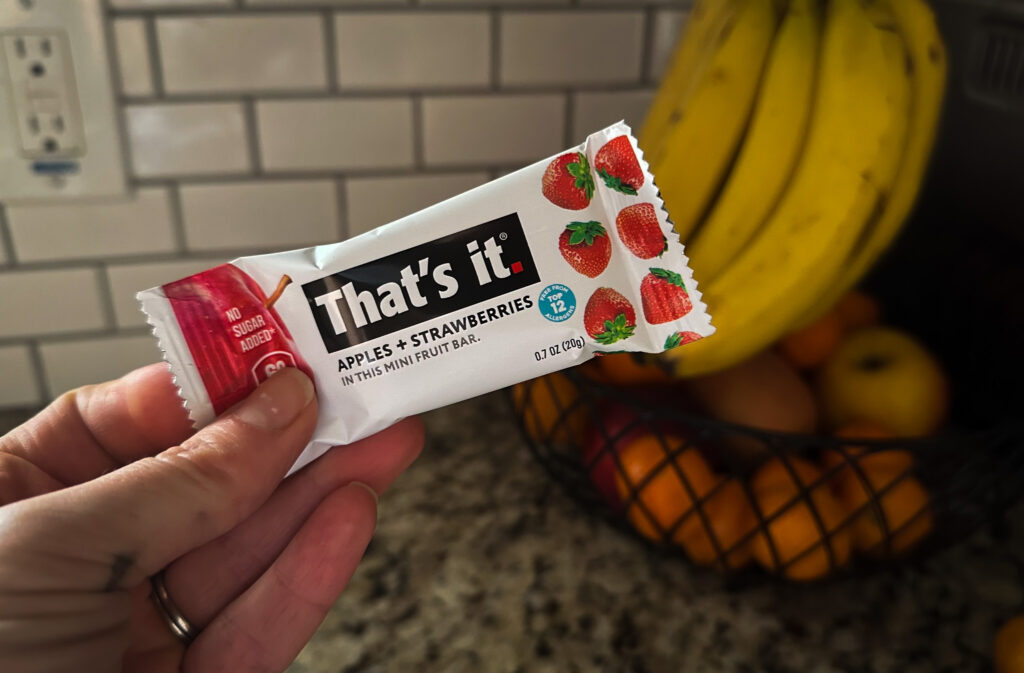 That's it bar with a bowl of fruit in the background